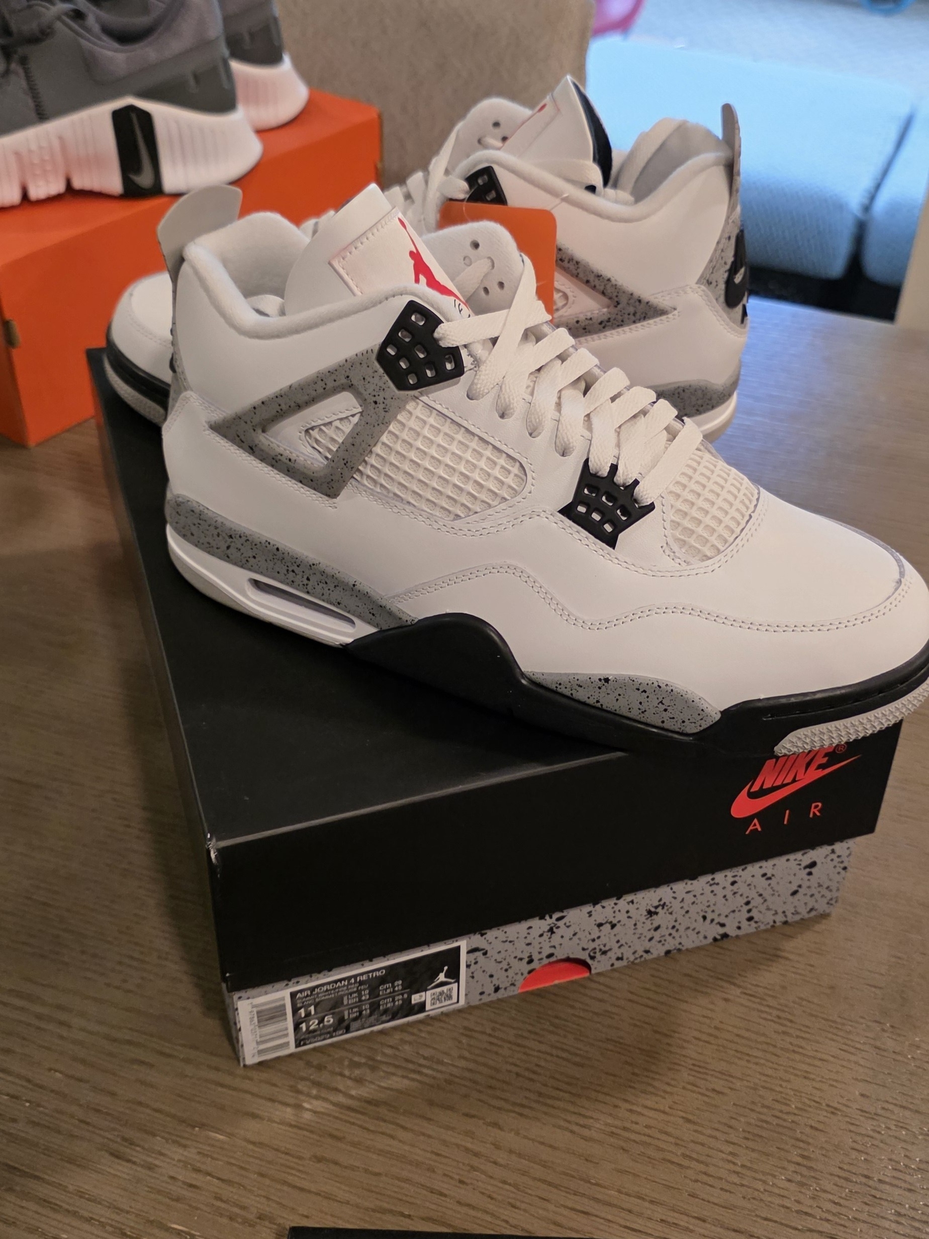 Air Jordan 4 Retro Sneakers  White Cement